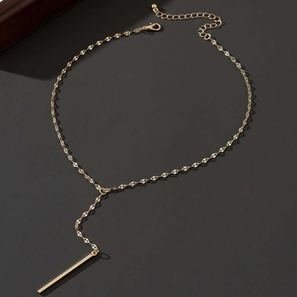 Simple temperament, lace lip chain necklace, personalized layering, Y-shaped tassel, long collarbone neck chain, cool style necklace decoration