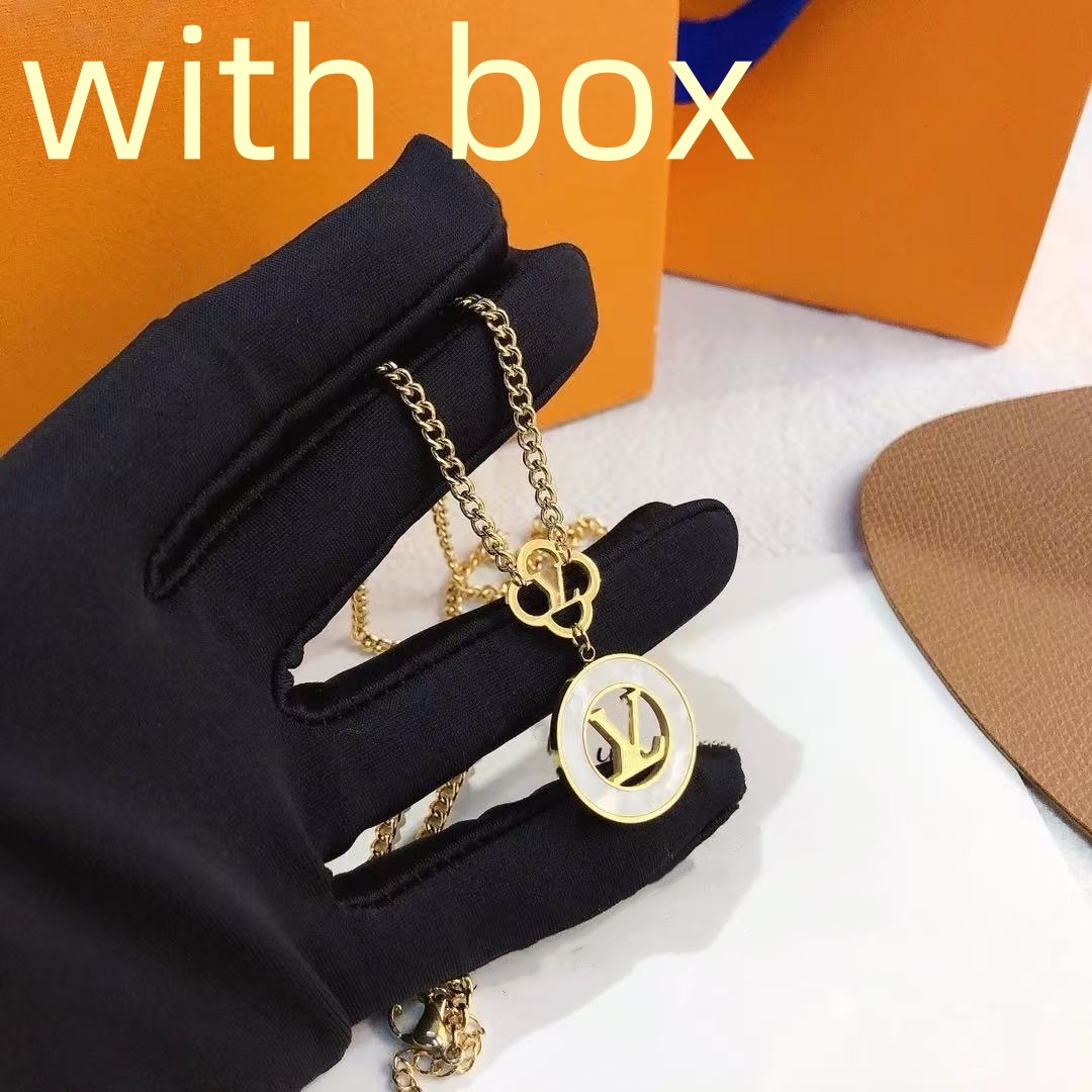 luxury brand Designer Jewelry necklaces designer necklace Diamond clover necklace for Women Girls Collier Femme Brand Jewelry moissanite chain