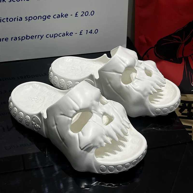 New Arrival Skeleton Design Mens Slide Y2K Personalized Punk Summer Outdoor Slide Thick Bottom Platform Beach Anti slip Mens Sandals T250108