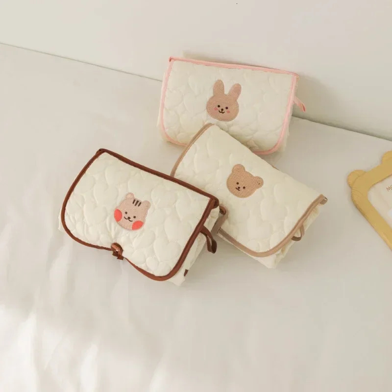 Foldable Portable Diaper Pad Waterproof Baby Infant Diaper Urine Mat for born Simple Bedding Cover Pad 250109