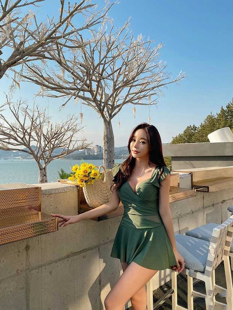 2022 Women One Piece Swimsuit Solid Sexy Swimwear Swim Skirt Summer Beach Wear Korean Sty Bathing Suit Maillot De Bain FmeXJ240108