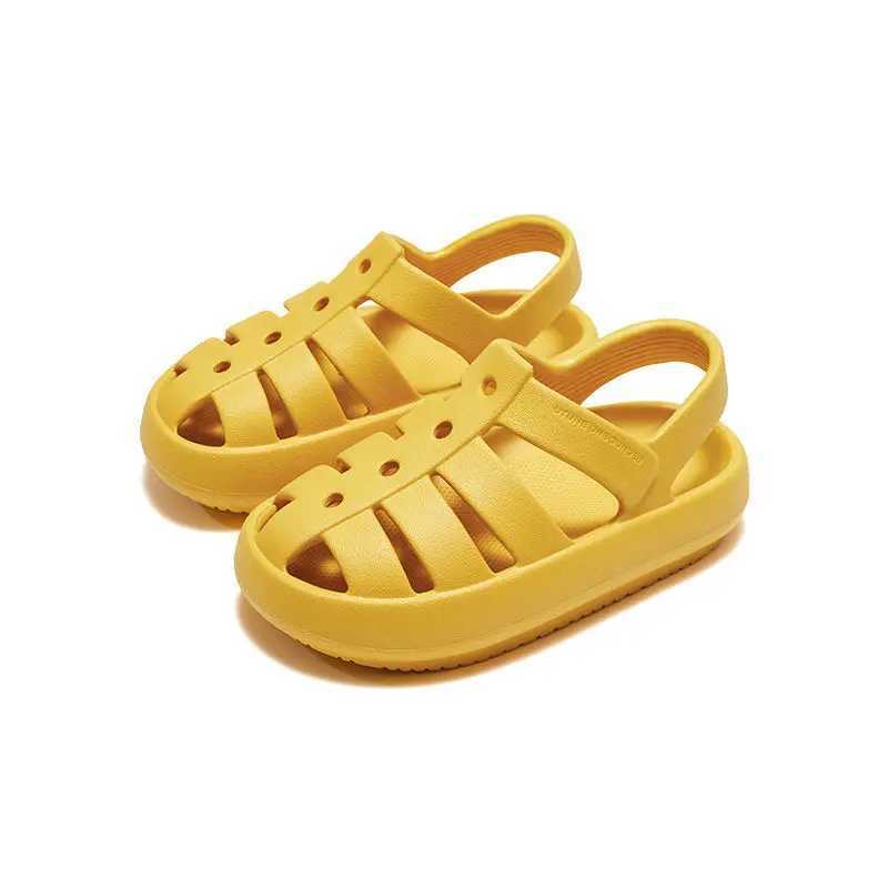 Childrens Roman sandals summer breathable hollow childrens shoes boys and girls anti slip soft soled beach shoes W250108