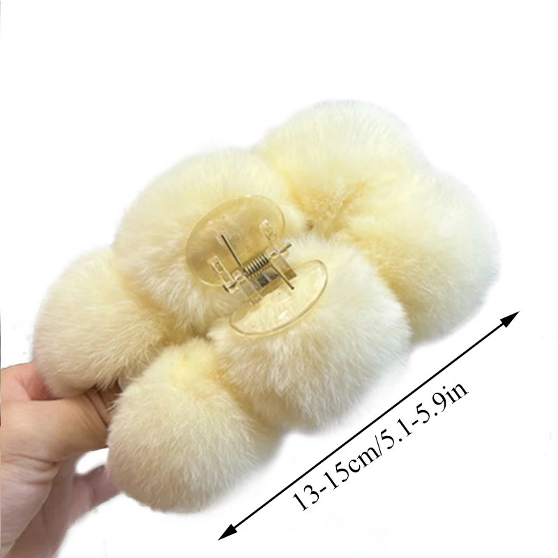Oversize Hairball Hair Claw Clips Cute Girl Ponytail Headdress Plush Big Fluffy Pompom Shark Clip Elegant Hair Barrettes 250103