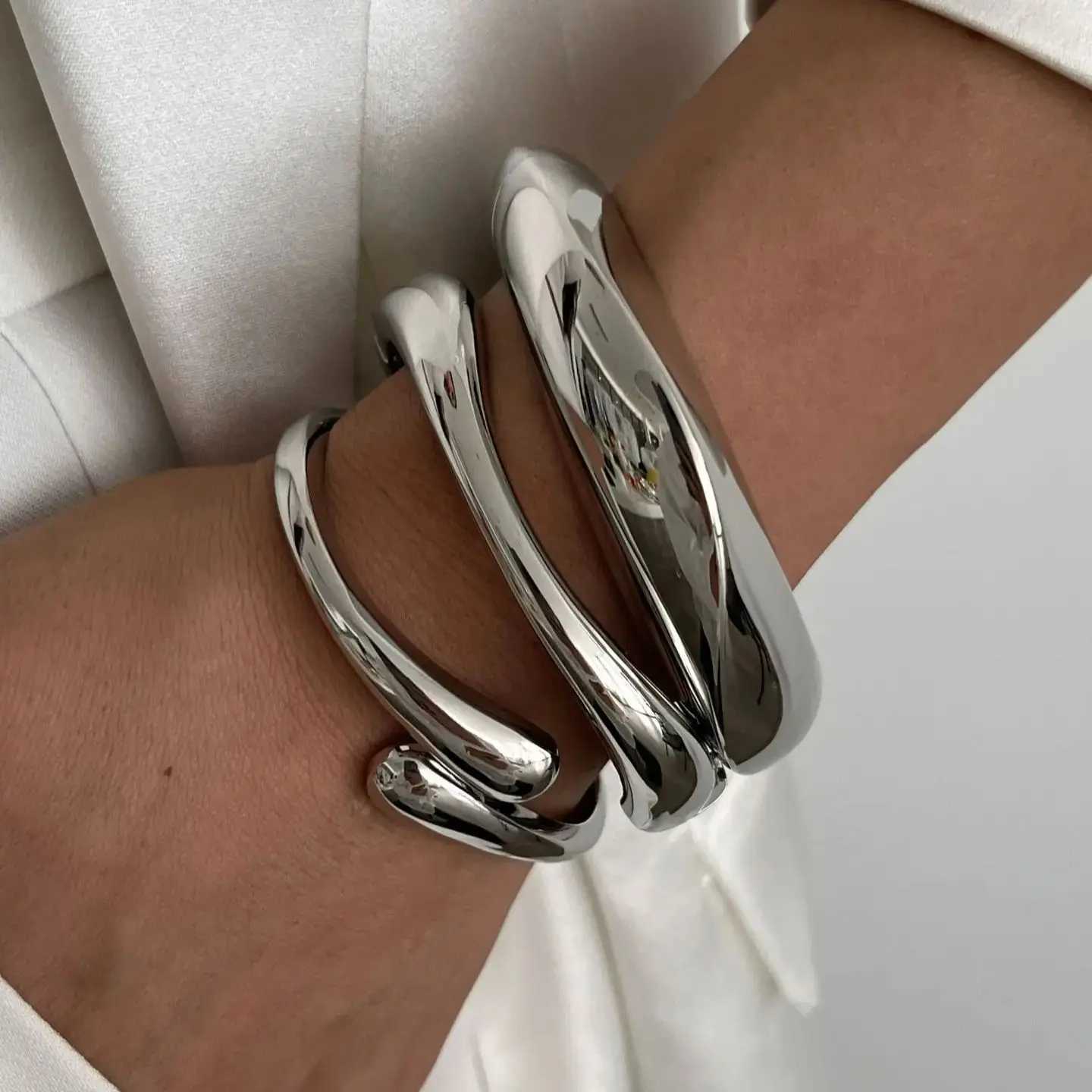 DIEZI 3 Styles Vintage Hip Hop Metal Cuff Bangles Punk Gold Silver Color Geometric Spring Bangles For Women Bracelet Men JewelryXJ250109