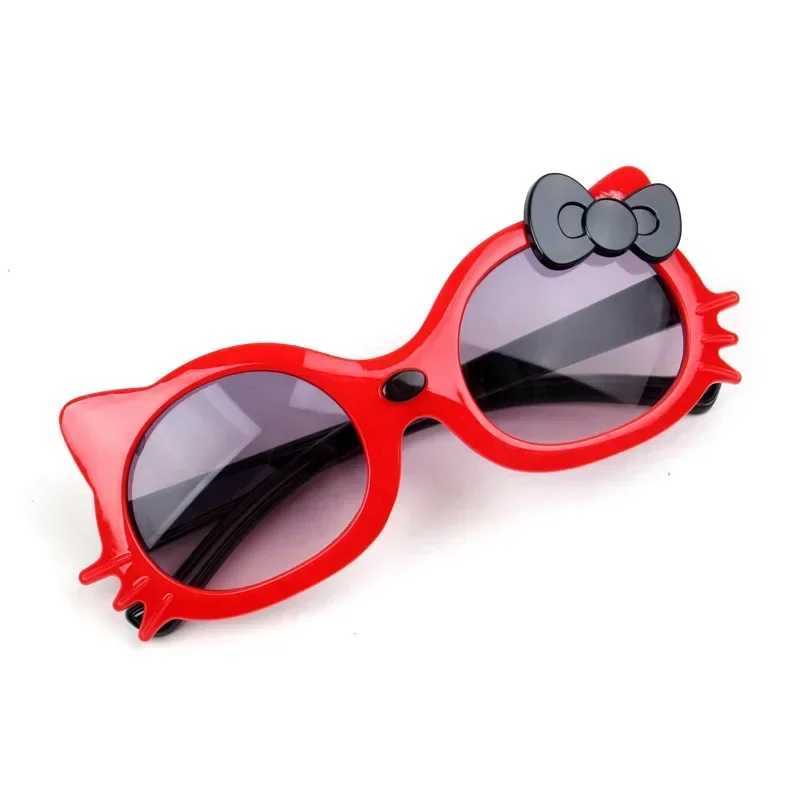 New Childrens Fashion Sunglasses Girl Cute Cat shaped Sunglasses Cute Boy Outdoor Sunglasses UV400 Oculos De Sol W250109