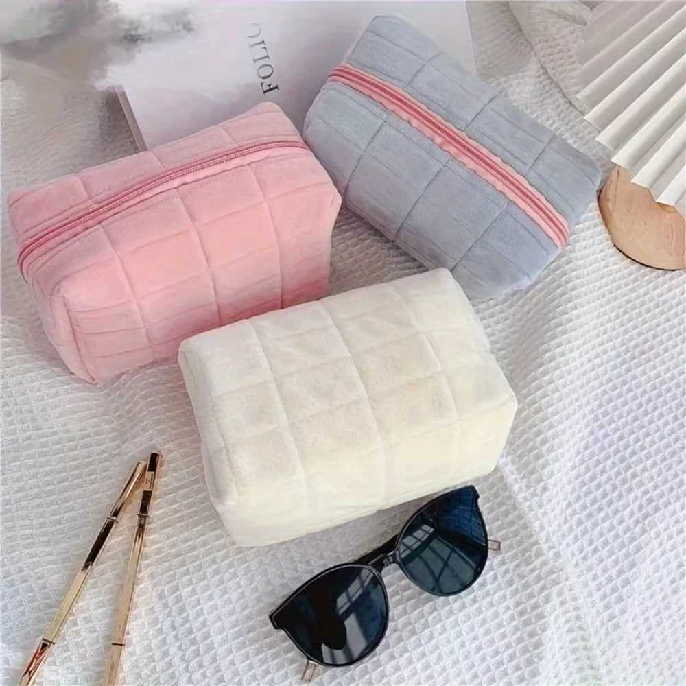 1 cloud shaped pillow makeup bag simple plain weave pleated pattern plush makeup zipper bag travel storage bag W250109