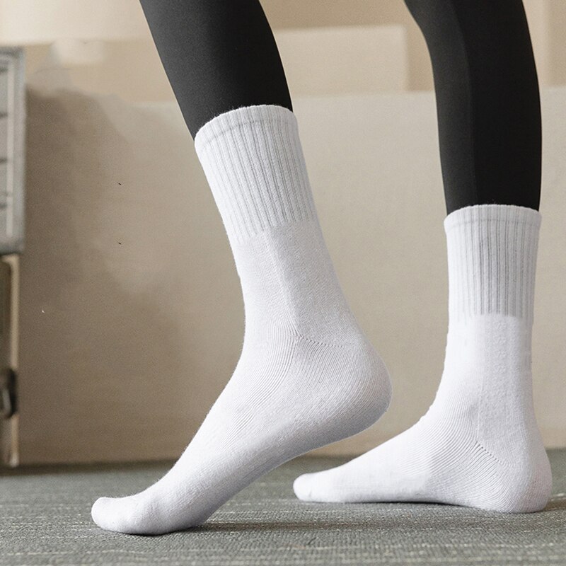 5 Pairs of Mid-calf Sports Socks for Women Soft and Comfortable Stylish and Practical Cotton Socks with Yoga Pants