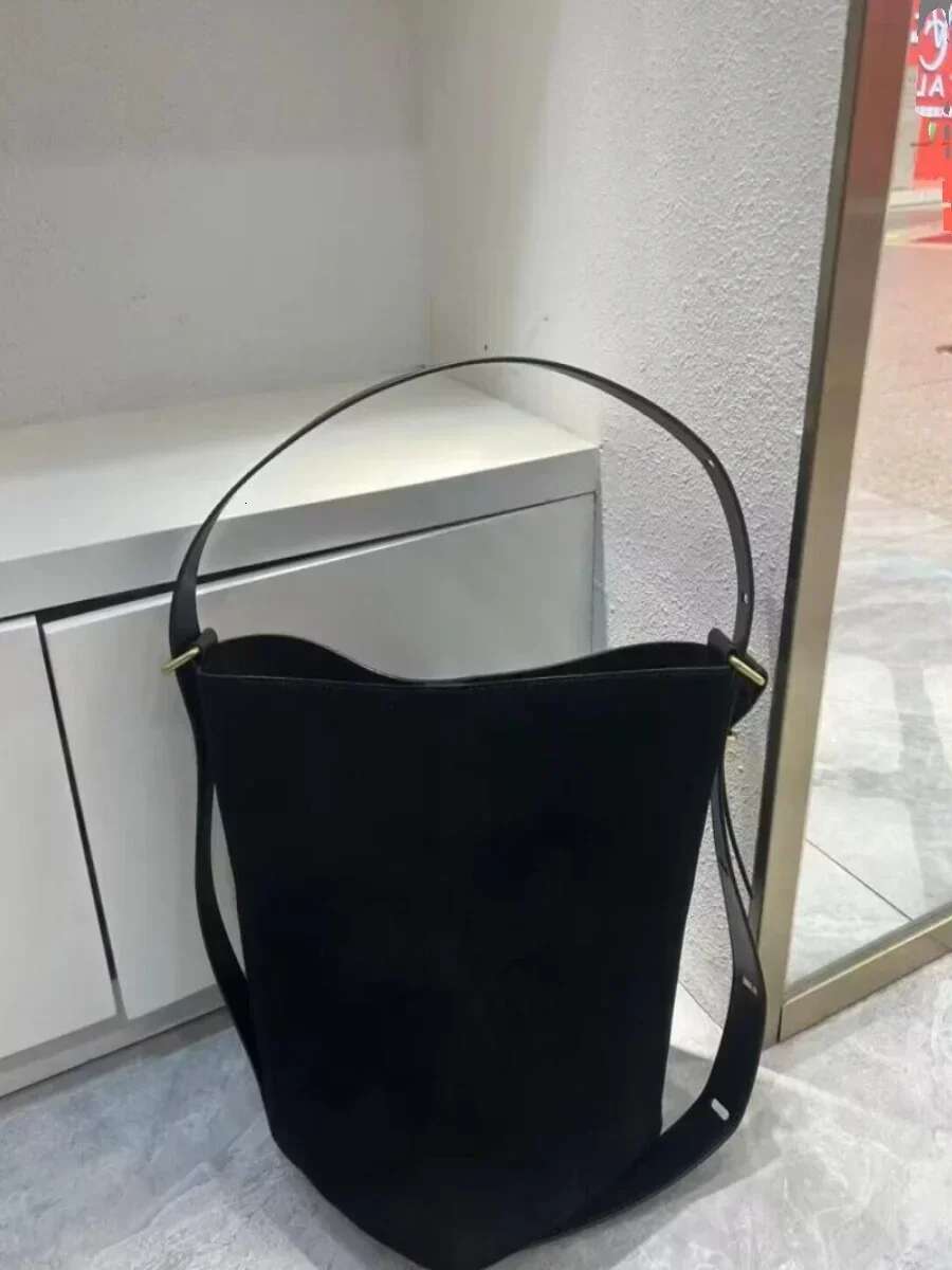 Genuine Leather Women's Shoulder Cross Designer Head Layer Suede Cowhide Female Handheld Underarm Bucket Bag 2025 New