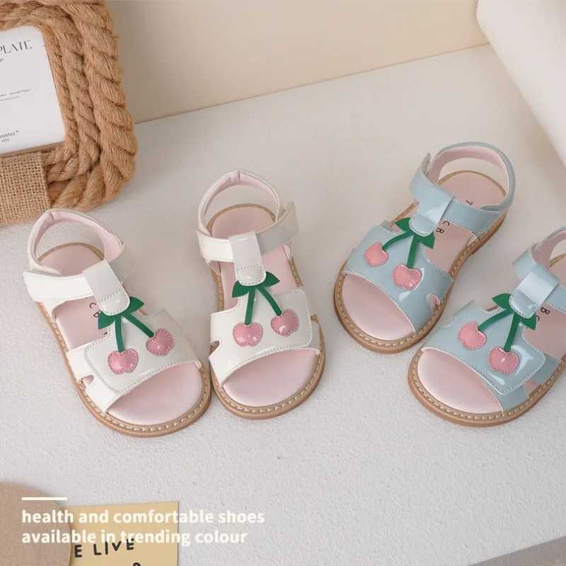 Unishuni Girls Sandals Childrens Patent Leather Summer Shoes Childrens Open T-shaped Beach Sandals Princess Leisure Cherry Apartment W250108