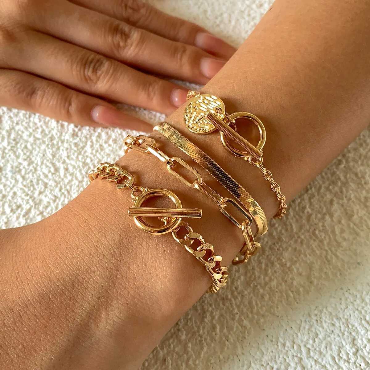 Punk Cuban Link Chain Coin Pendant Bracelet for Women on Hand Vintage OT Buckle Snake Chain Charm Bangles Couple Jewelry GiftXJ250109