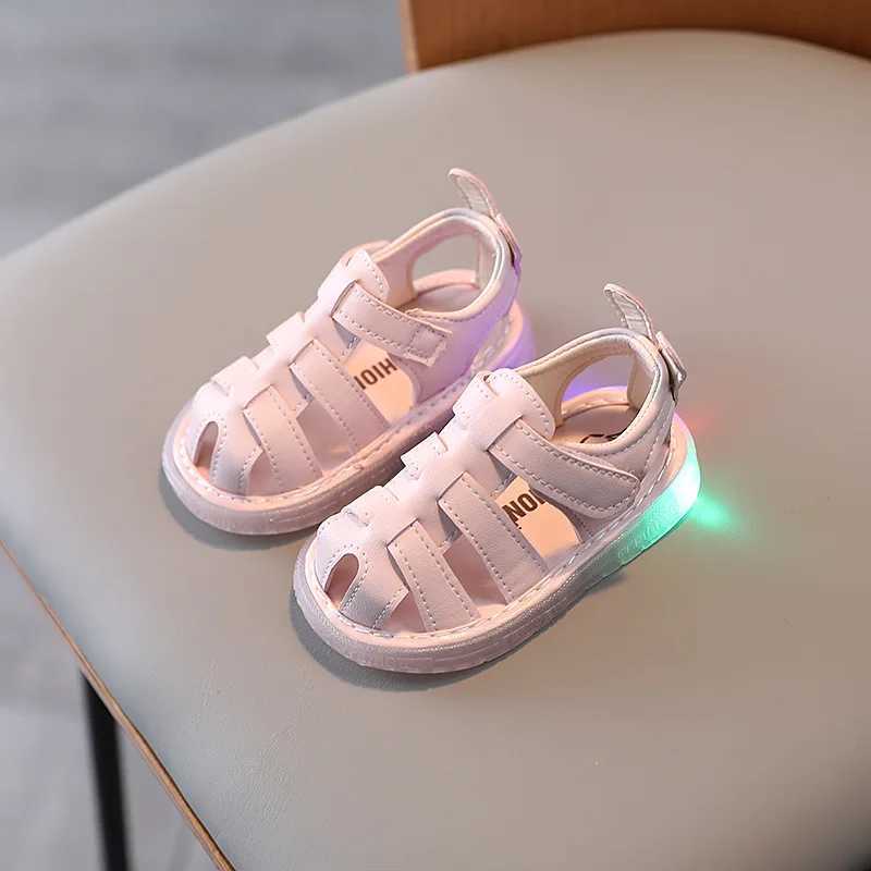 Baby shoes childrens LED light sandals 2023 summer new breathable baby and toddler shoes flash childrens shoes girls princess shoes W250108
