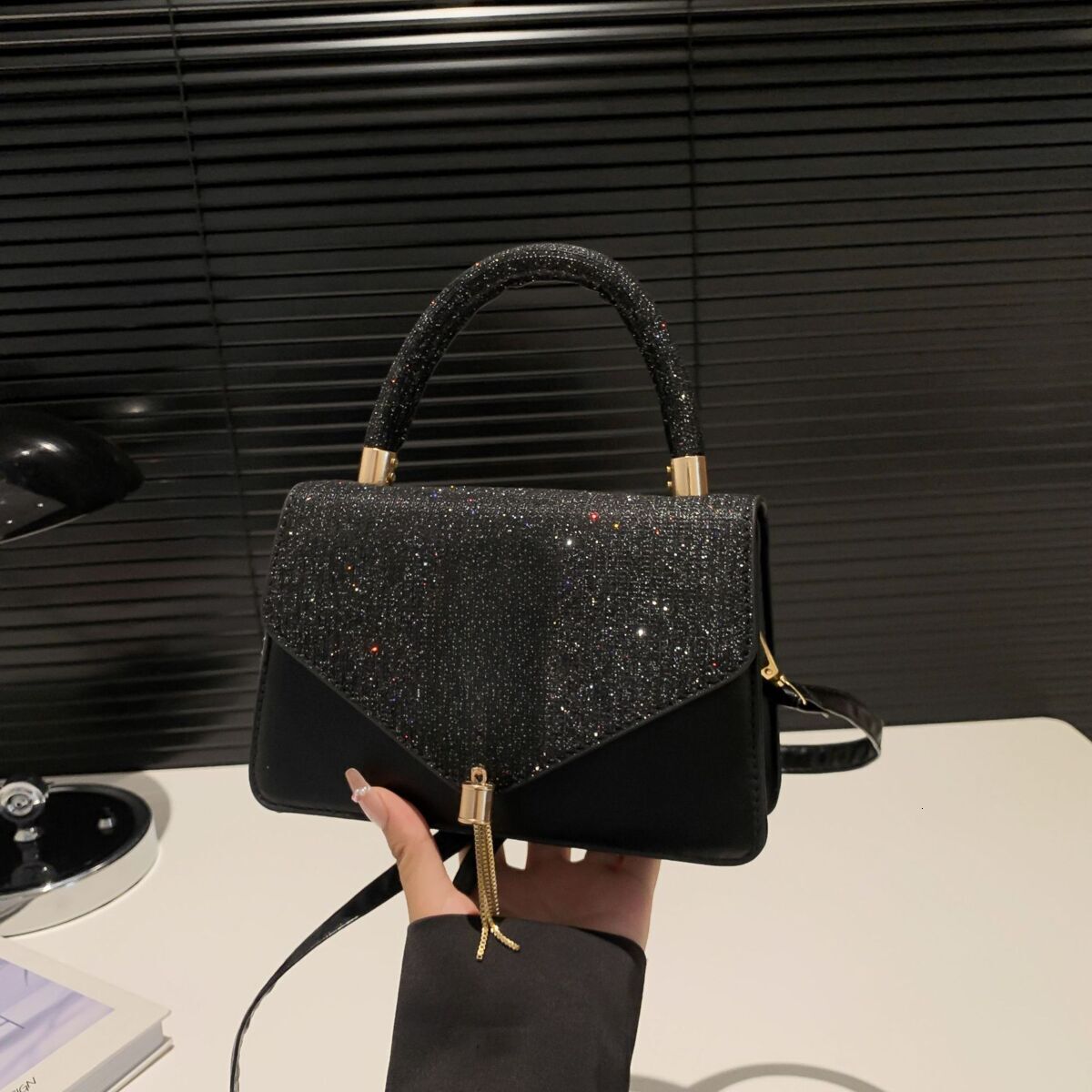 New Designer Bag, Small Square Women's Trendy Simple High-quality High-end Multifunctional Bag Handbag Shoulder Bag Crossbody Bag Wallet Armpit B