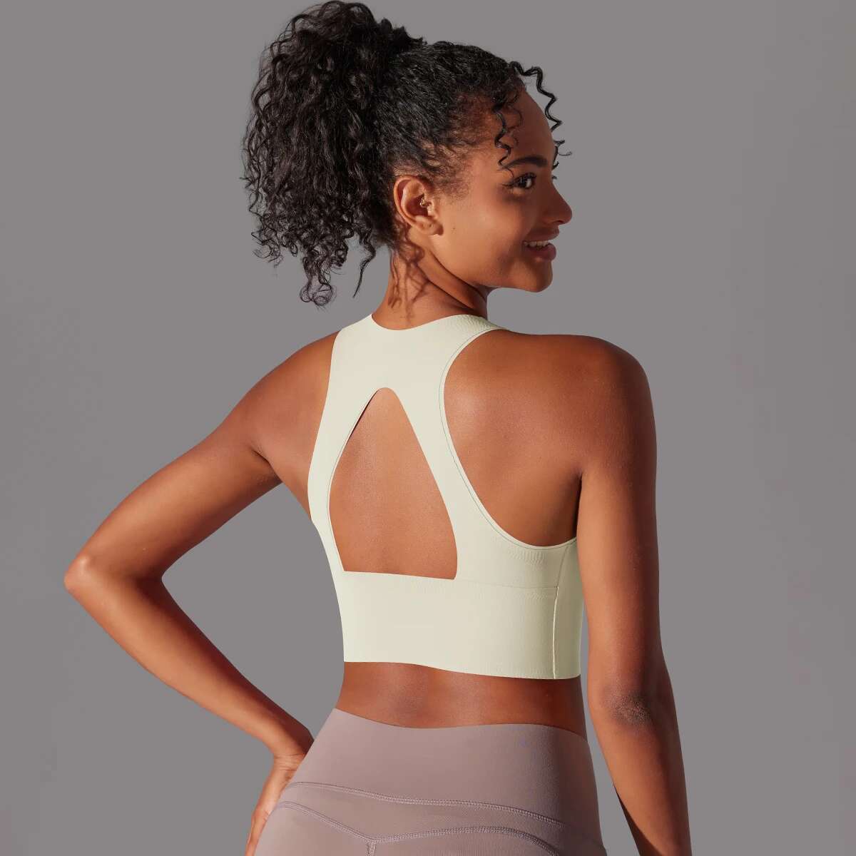 Yoga Gym Push Up Shockproof High Intensity Pilates Clothes Women Backless Quick Drying Cycg Fiess Bra