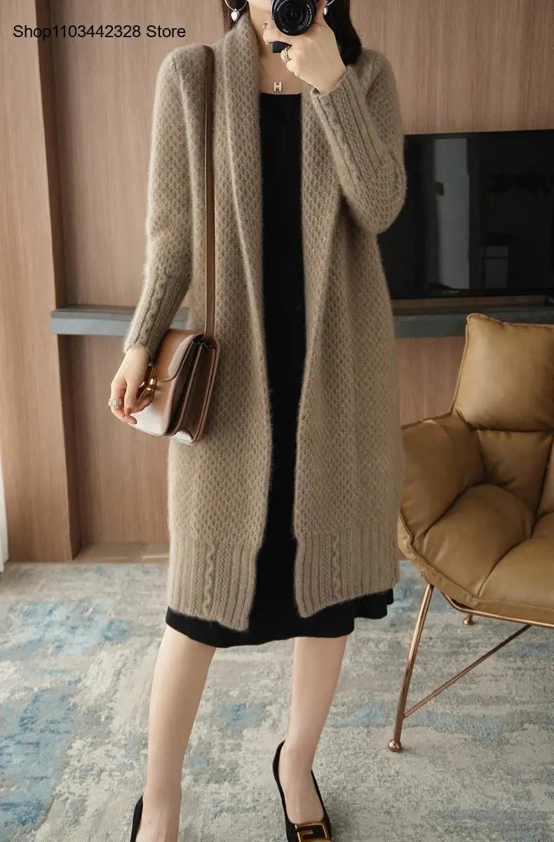 Womens Autumn and Winter Thickened Mid-Length Loose Cardigan Knitted Jacket Casual Knitted Sweater 250106