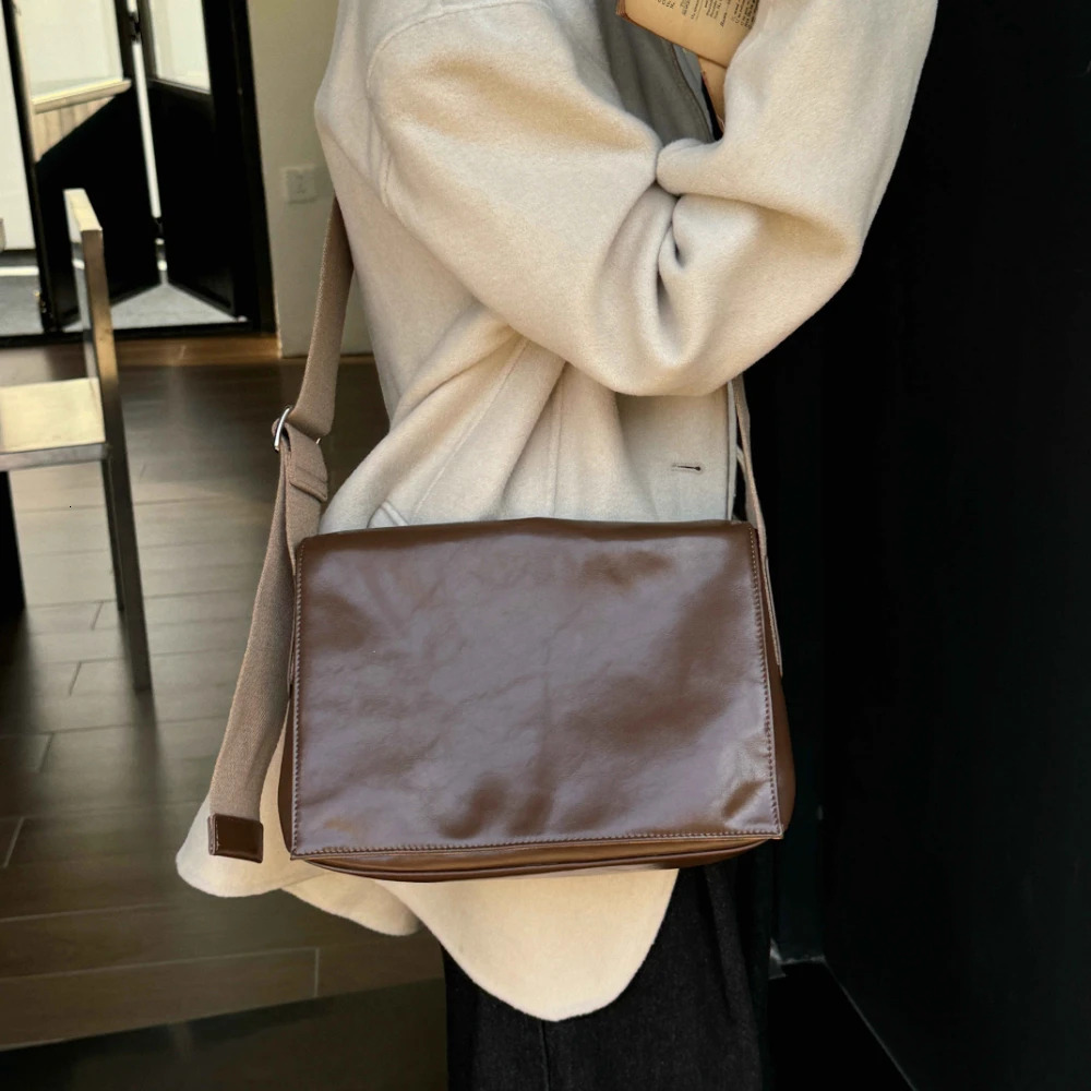 Motingsome Women Messenger Bags Crossbody Satchel Designer Bag Wide Shoulder Strap Daily Purses Black 2025 New