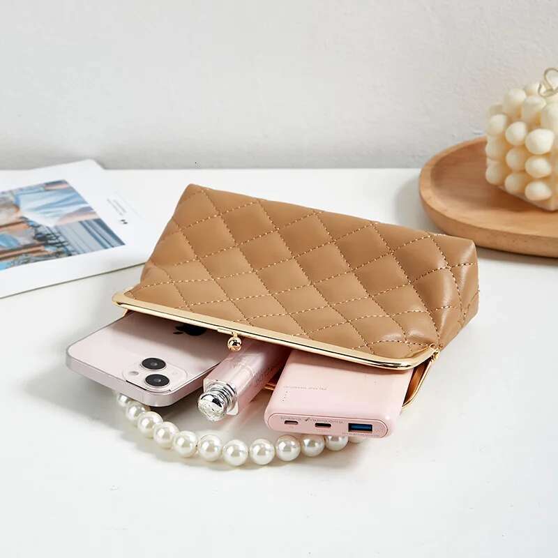 New Fashion Versatile Gge Embroidery Clip Chain Strap Crossbody Mobile Phone Pearl Handheld Women's Bag