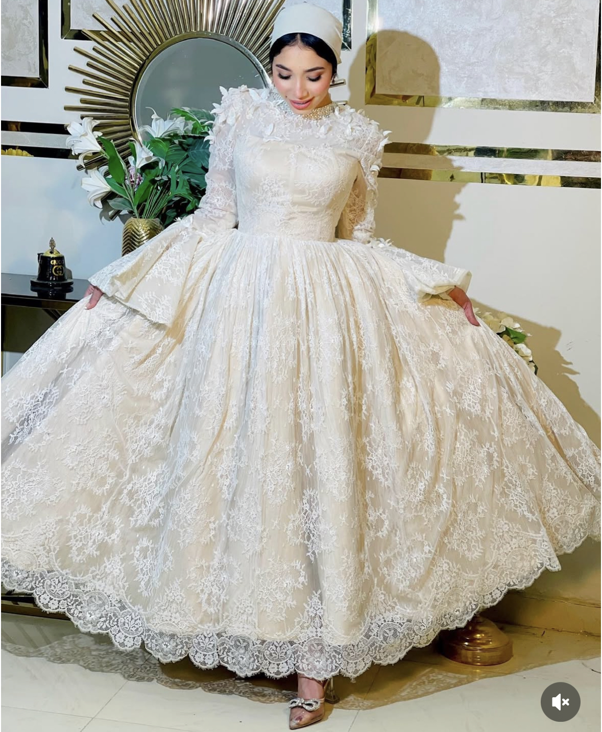 Modest Arabic Muslim Lace Prom Dresses With Flare Sleeves Butterfly Appliques Pearls Beaded Jewel Neck A-Line Floor Length Evening Gowns For Women