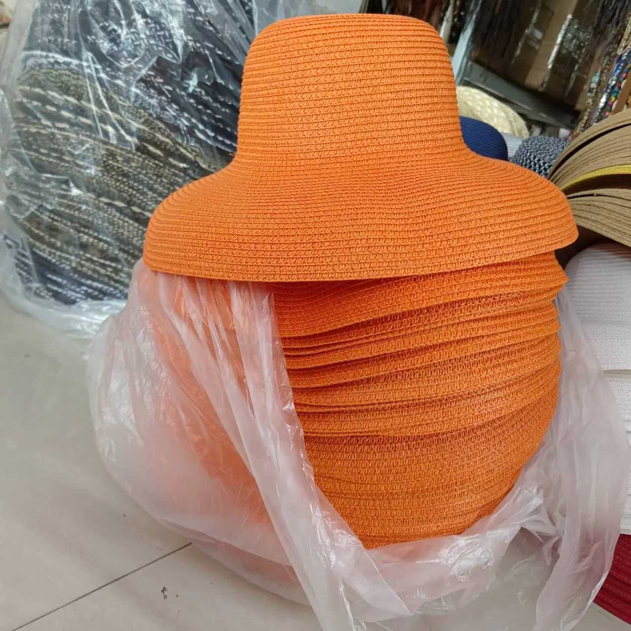 Mticolor Hat 2023 New Wens Summer Sun Hat Folding Beach Hat Big brim Travel Sunscreen Hepburn Sun Hat X250109