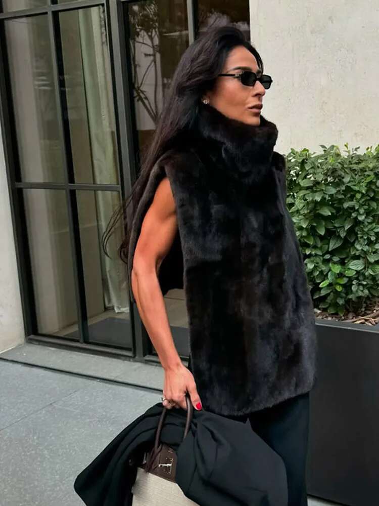 Fashion Women's Turtleneck Furry Fur Sleeveless Waistcoat Elegant Solid Thicken Warm Short Vest 2024 Lady Winter Street Outwear
