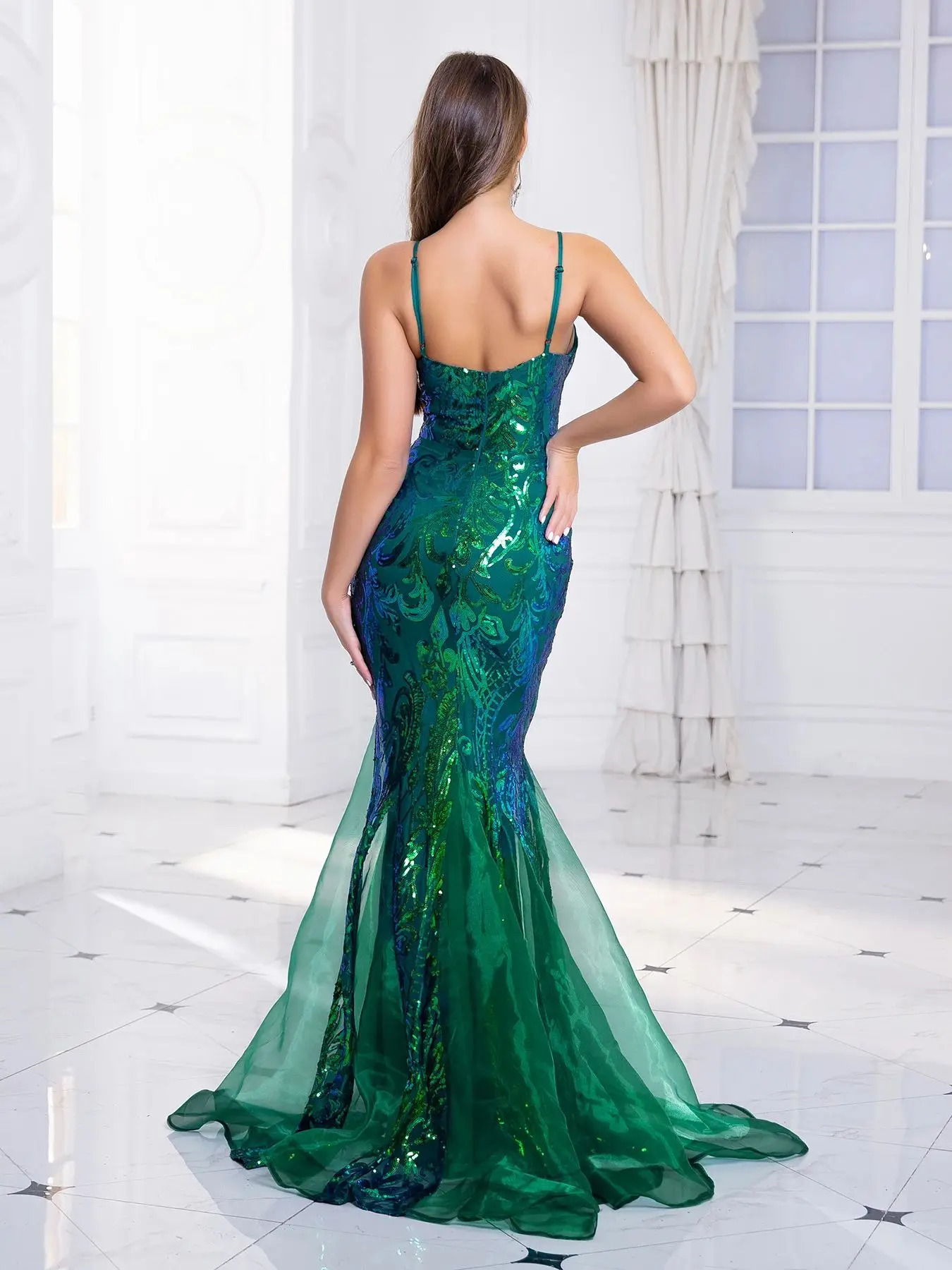 Romagic Deep V Neck Sleeveless Green Cocktail Prom Dress Spaghetti Strap Sequin y Evening Party Women Long Mermaid Dresses 250106
