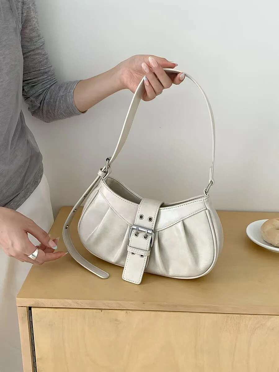 Urious Retro Armpit Exquisite And Versatile Hot Girl Niche Design Pleated Crescent High-End Fashion Shoulder Bag