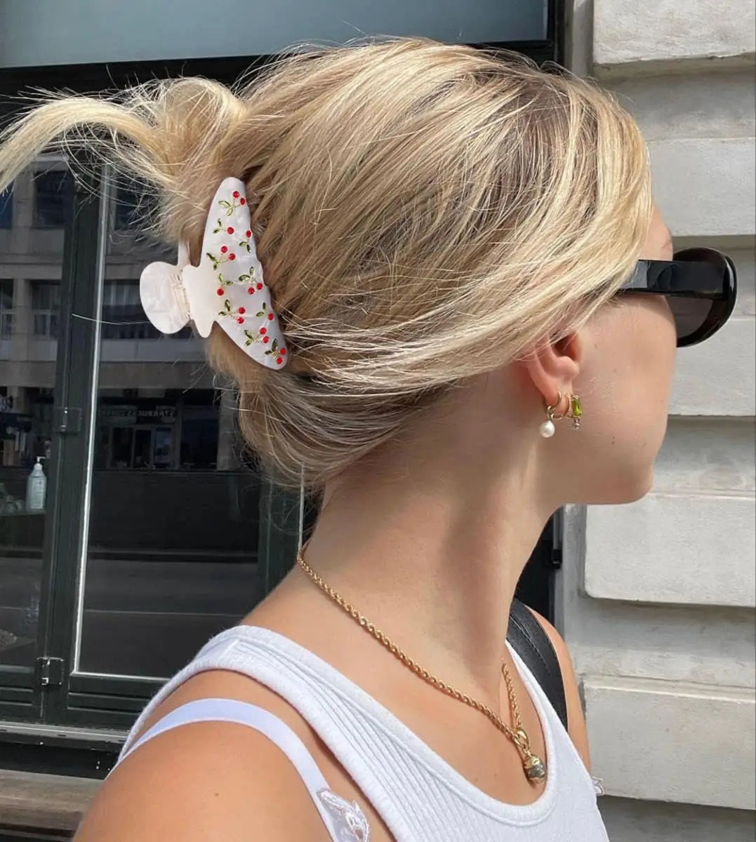 Acrylic Hair Clips Claws For Women With The Rhinestone Pattern In Red Cherry Shape Hair Clip For Thick Hair clips for styli 250103
