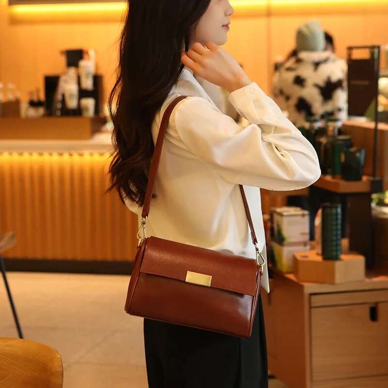 Crossbody Genuine Leather Patent Vintage Messenger Cowhide For School Large Capacity Women's Fashion Bag 2024 Polyester Soft Red