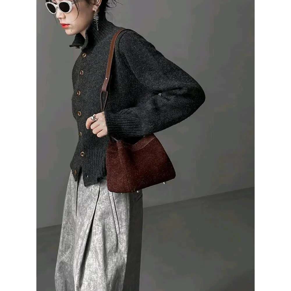 Frosted Snowflake Suede Party Bags Designer Bag 2025 Vegetable Basket Vintage Sale Shoulder Women Carrying Small Handbags