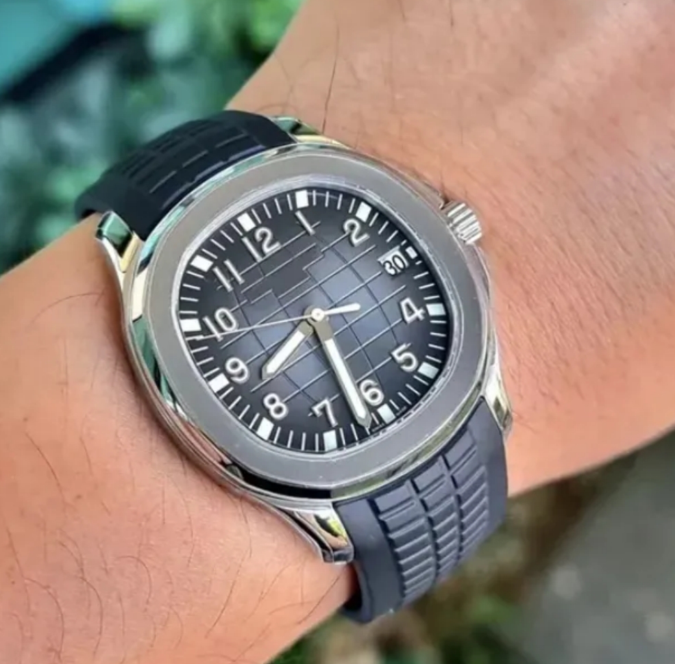 Mens Watches Sapphire Automatic mechanical Movement 40mm Comfortable Rubber Strap 5ATM Waterproof Luminous Top Wristwatches montre de luxe Gold Watch AQUANAUT