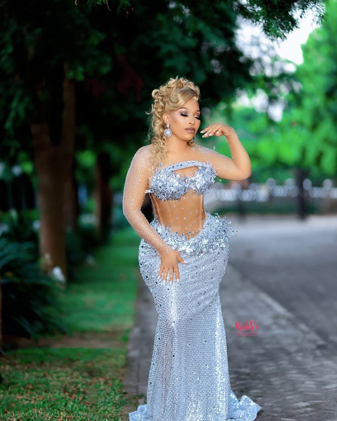 Sier Mermaid Prom Dresses 2025 rals Beaded Crystals Sequined Evening Formal Party Second Birthday Engagement Gowns Plus Size Dress For Special Ocns