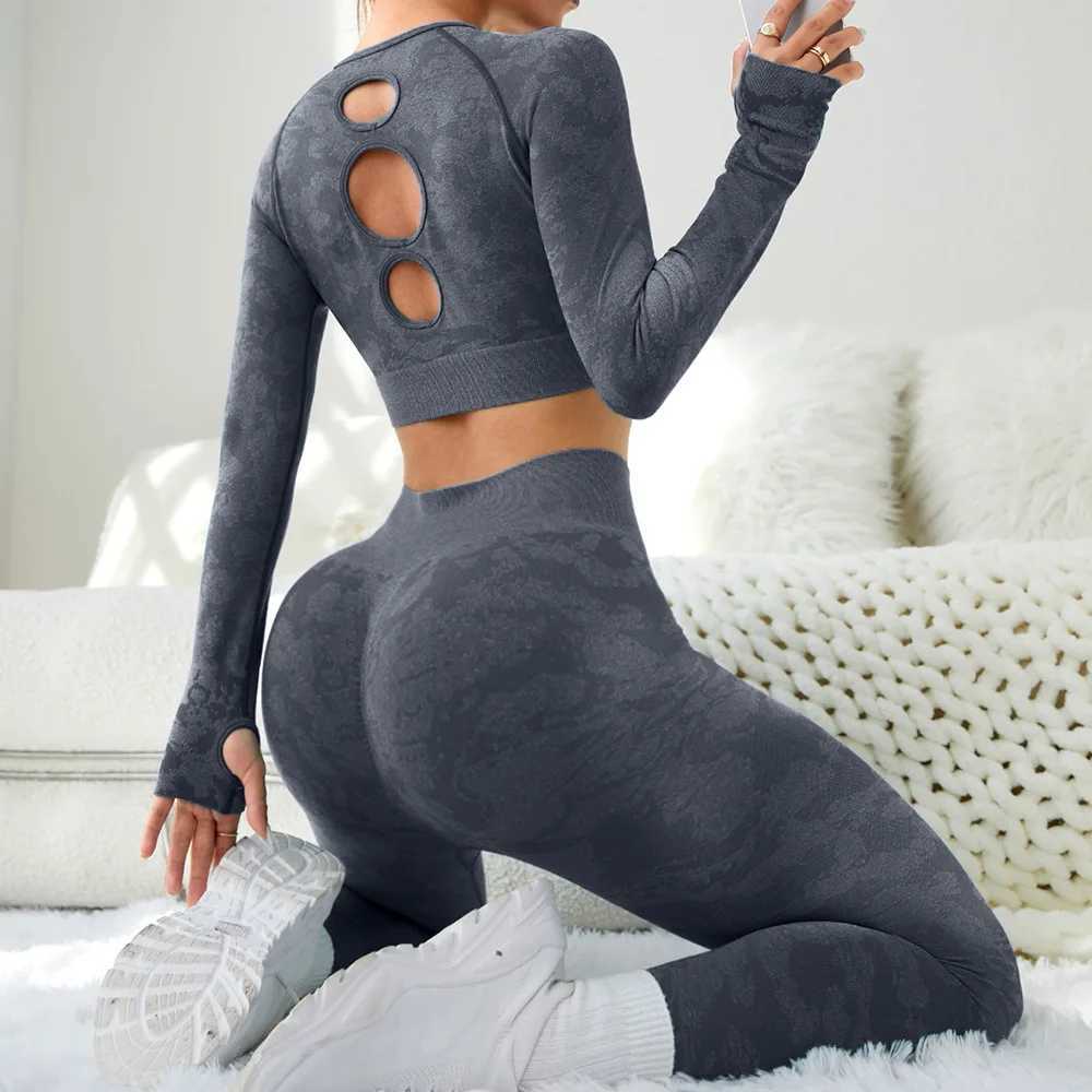 Winter Womens Seamless Camouflage Hollow Fitness Yoga Set Sports Long sleeved High Waist and Hip Lift Long SportswearXJ250109