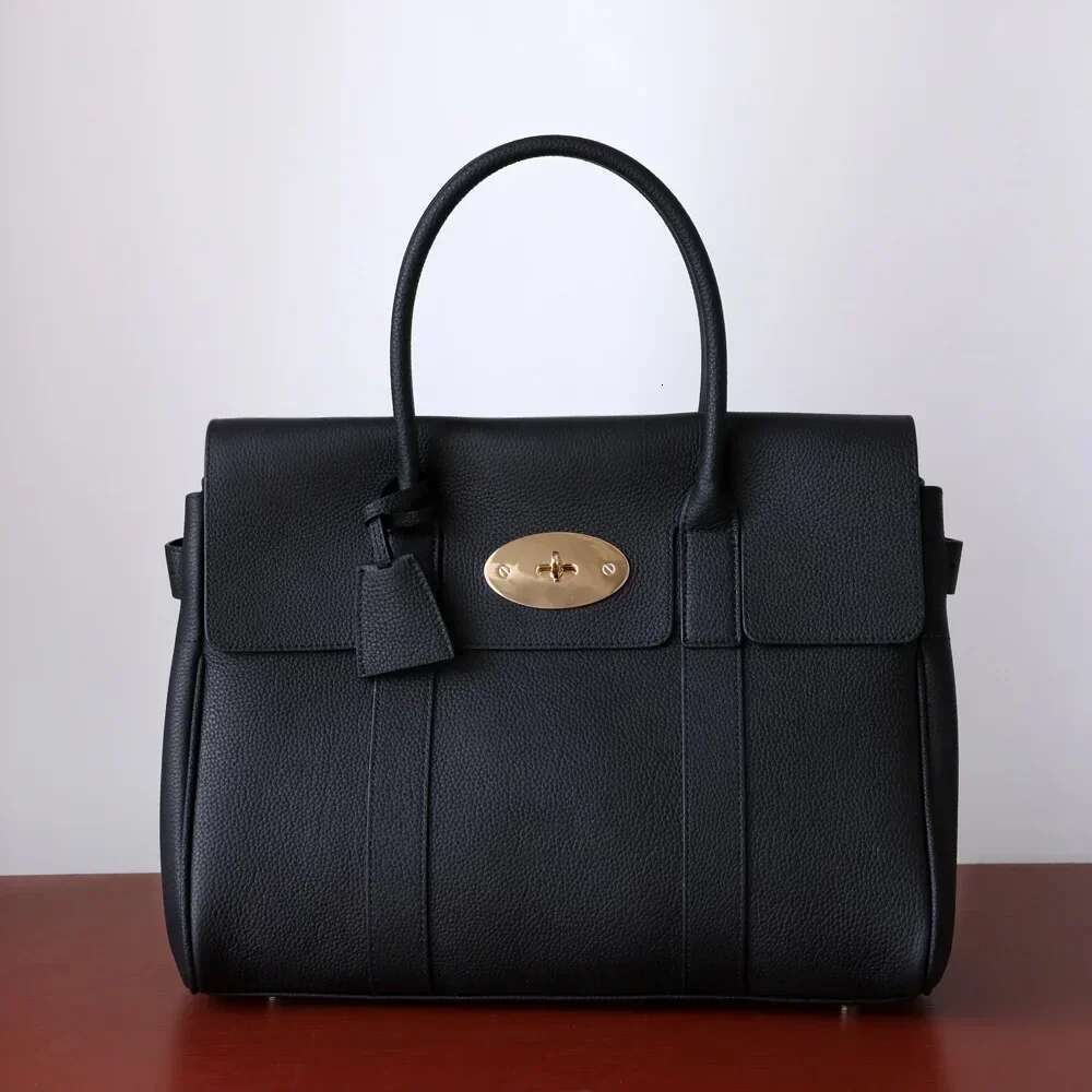 2025 New Genuine Leather Women's Multi Functional Shoulder Bag Crossbody Bag Women's Large Commuter Handbag Brown