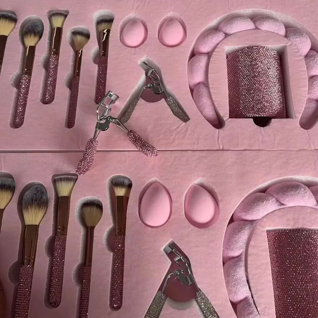 Professional 23pcs Crystal Dia Brush Rhie MakeupBrush Set Gifts for Woman Unique Bg Glam Makeup Brushes