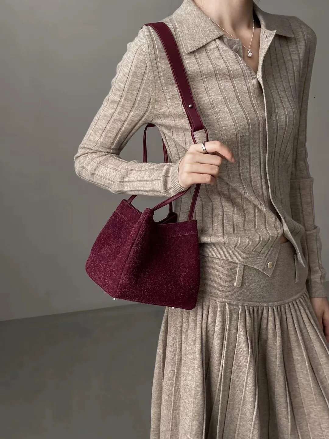 Frosted Snowflake Suede Party Bags Designer Bag 2025 Vegetable Basket Vintage Sale Shoulder Women Carrying Small Handbags