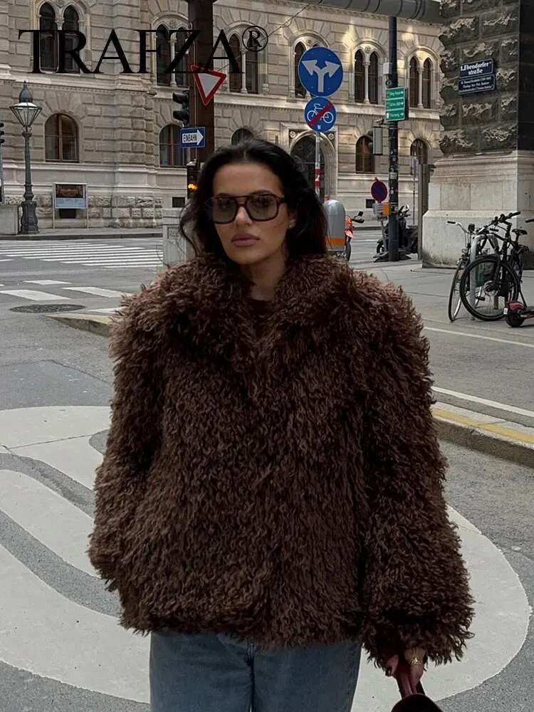 TRAFZA Female High Street Faux Fur Loose Warm Brown Turn Down Collar Long Sleeves Winter Thick Coats Woman 2024 Trendy