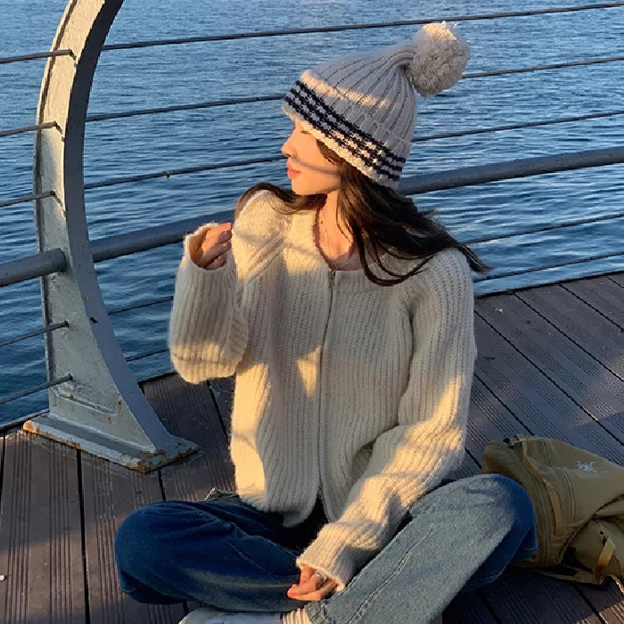 Korean Style ChicSoft And Supple Sweater Jacket Autumn Simple Short Jacket Knitted Top Polo Collar Pullovers 250109