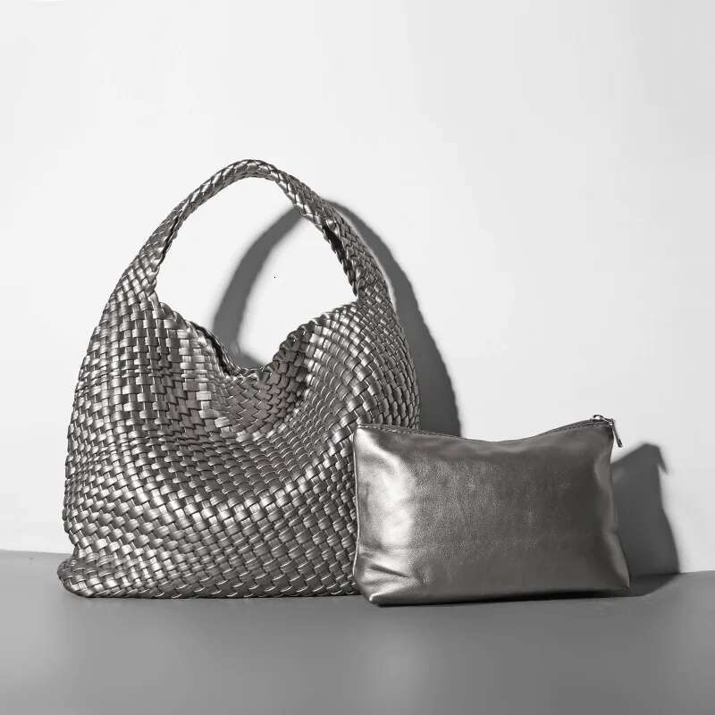 2025 Handbag Handwoven Bucket Bag Women PU Leather Bags Fashion Large Capacity Versatile Commuter Handbags