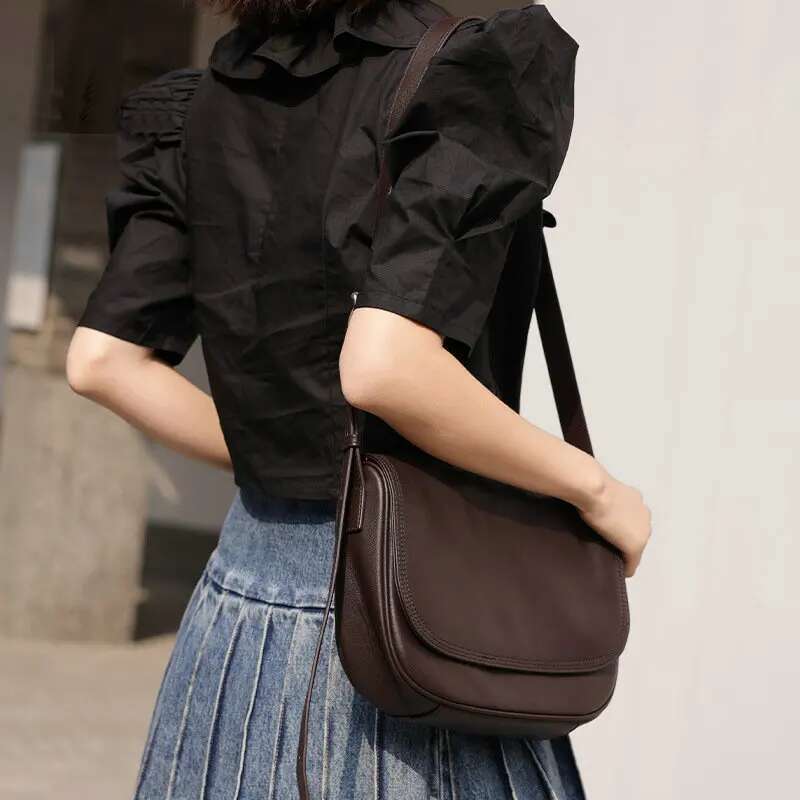 2025 Leather Women's Fashion Single Shoulder Crossbody Winter Large Capacity Simple Commute Designer Bag