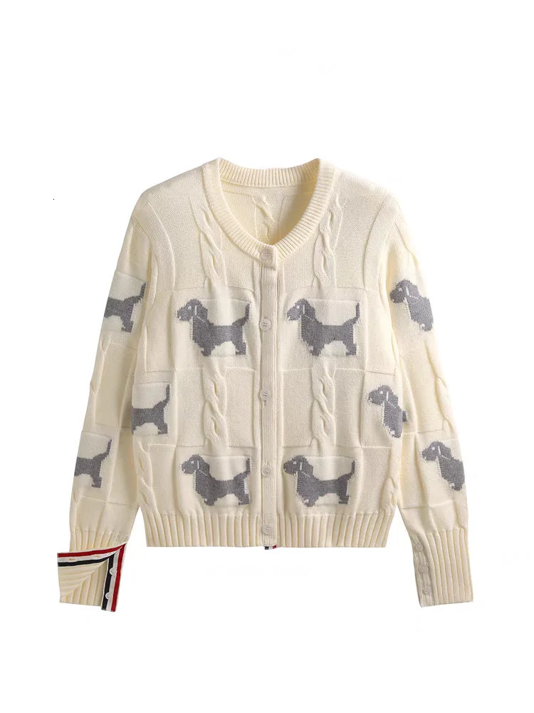 Womens Lazy Style Dog Jacquard Twist Knitted Cardigan Autumn Winter Oneck Casual Versatile Agereducing Short Sweaters Jackets 250108