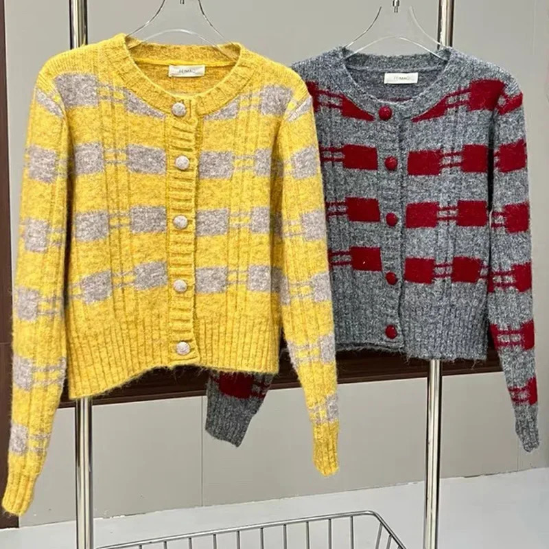 Autumn Winter Vintage Jacquard Thick Warm Sweaters Womens Clothing Casual Slim Wool Oneck Knitted Cardigan Basic Commute Tops 250108