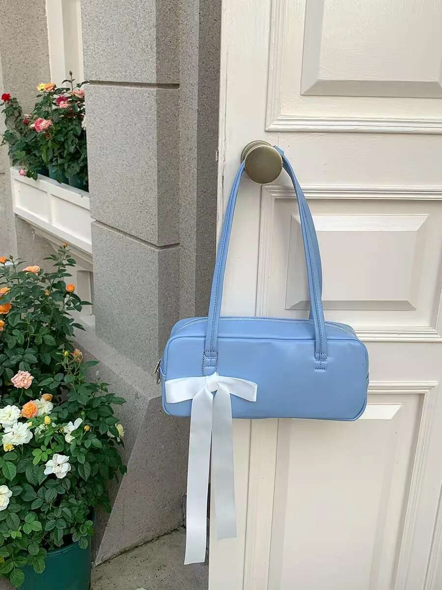 New Niche Design Bow Decorative Pillow Girls Cute Small Fresh Underarm Casual Simple Handbag Trendy Fashion Shoulder Bag