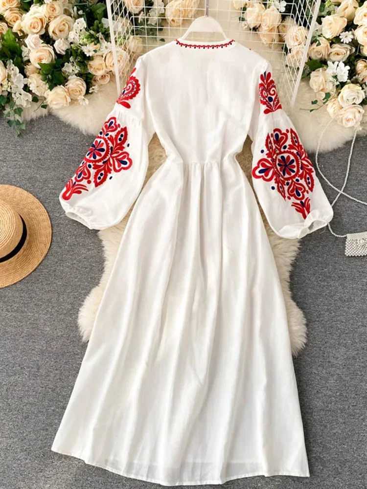 Womens Autumn Dress Bohemian Embroidered Flower O-Collar Lantern Sleeve High Waist Folded Dress Full Match Womens Vestidas PL393 M250109