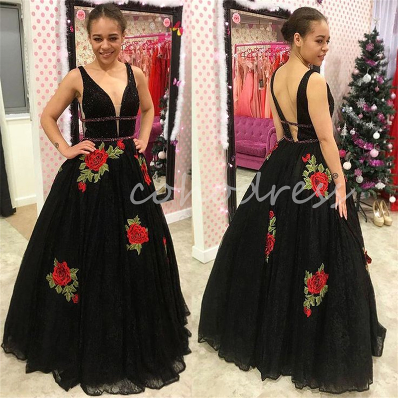 Fantasy Gothic Black Prom Dress With Rose Flowers Costume Evening Dress A Line Tulle Vestidos De 15 Anos Victorian Costume Masquerade Party Formal Gow