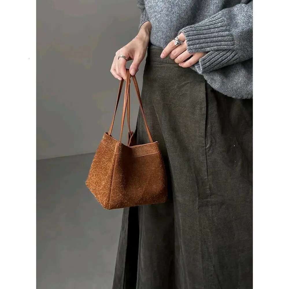 Frosted Snowflake Suede Party Bags Designer Bag 2025 Vegetable Basket Vintage Sale Shoulder Women Carrying Small Handbags