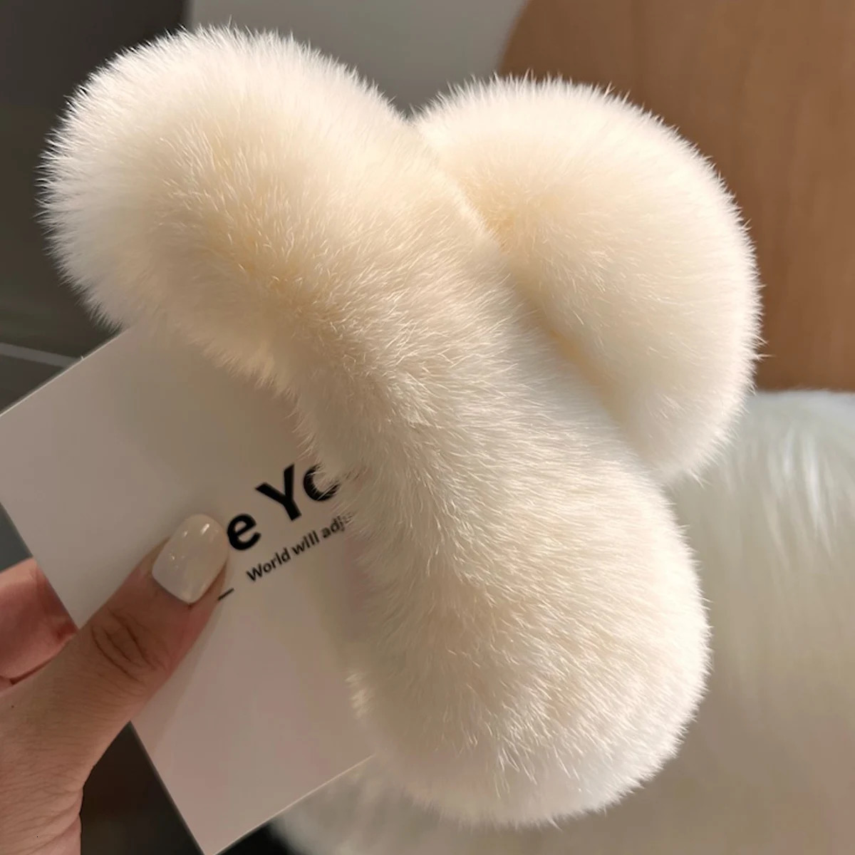 Winter Fuzzy Hair Claw Women Warm Fluffy Natural Rex Rabbit Fur Fashion Elegant Party Hair Claws 250103