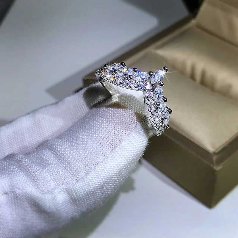 Luxury 925 silver jewelry ring with AAA zircon gemstone finger ring suitable for womens wedding engagement commitment ceremony new arrival W250109