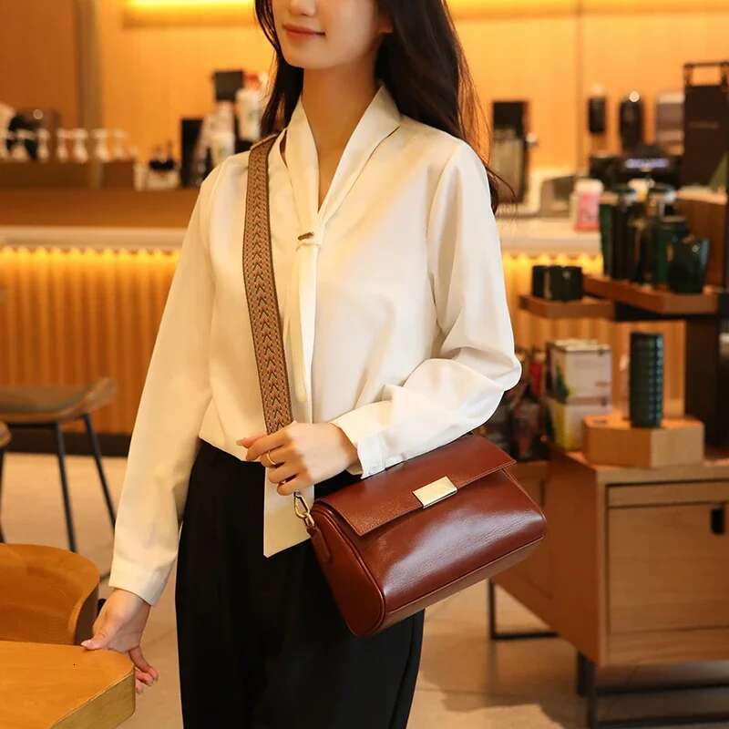 Crossbody Genuine Leather Patent Vintage Messenger Cowhide For School Large Capacity Women's Fashion Bag 2024 Polyester Soft Red