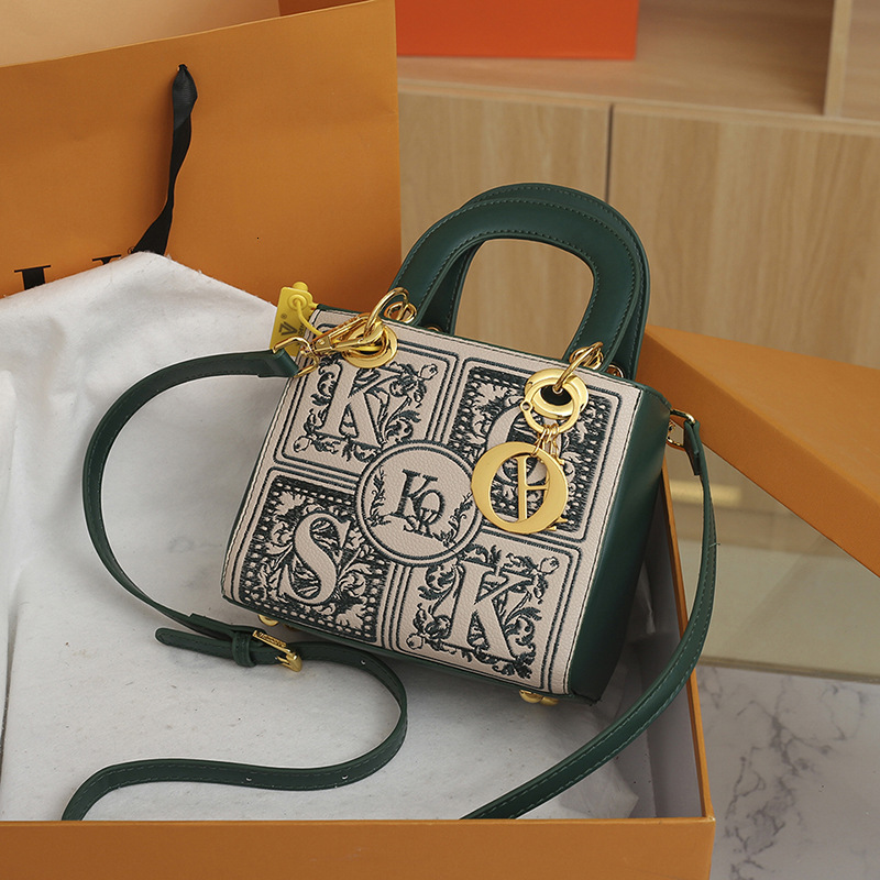Embroidered Designer Shoulder Bag - Western Style, hot Multifunctional, Light , Small Square, 2024