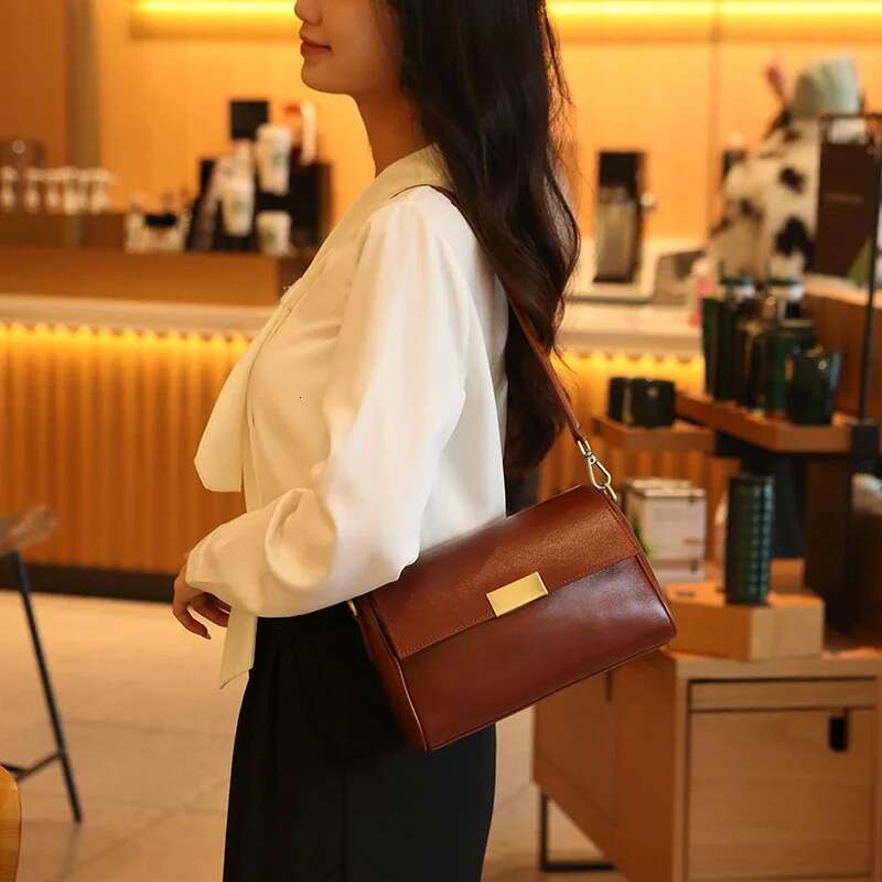 Crossbody Genuine Leather Patent Vintage Messenger Cowhide For School Large Capacity Women's Fashion Bag 2024 Polyester Soft Red