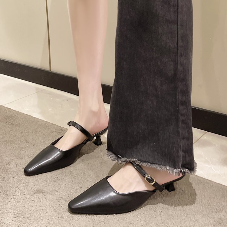 Women Slippers Fashion hot Low Heel Sandals Pointed Toe Casual Style Triple Black Beige Free shipping
